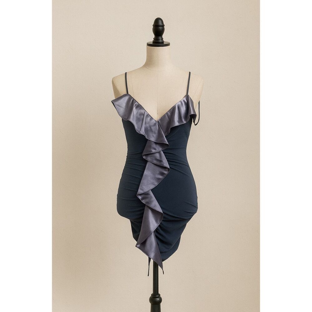 Love & Love SZ S purple ruffled cocktail dress